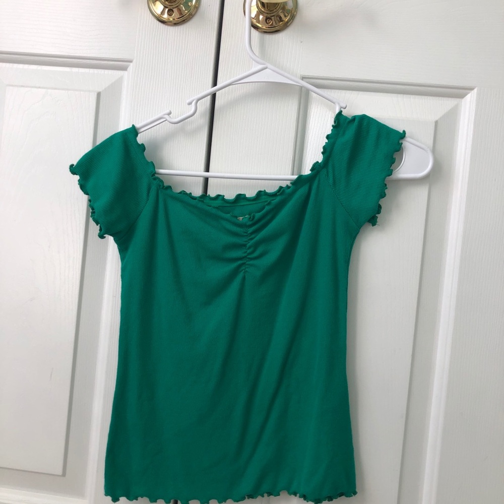 Hollister Kelly green crop top